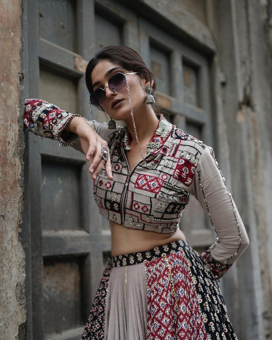 Ajrakh Chaniya Choli 2025, Khadi Cotton Navratri Jacket Blouse, 12 Meter Flare Skirt, Navratri 2025 Lehenga, Mirror Coin Shell Work Blouse, Ajrakh Garba Outfit, Designer Chaniya Choli, Handcrafted Navratri Wear, Navratri Jacket Choli, Glam Girl by Aarti Lata, Modern Traditional Garba Look