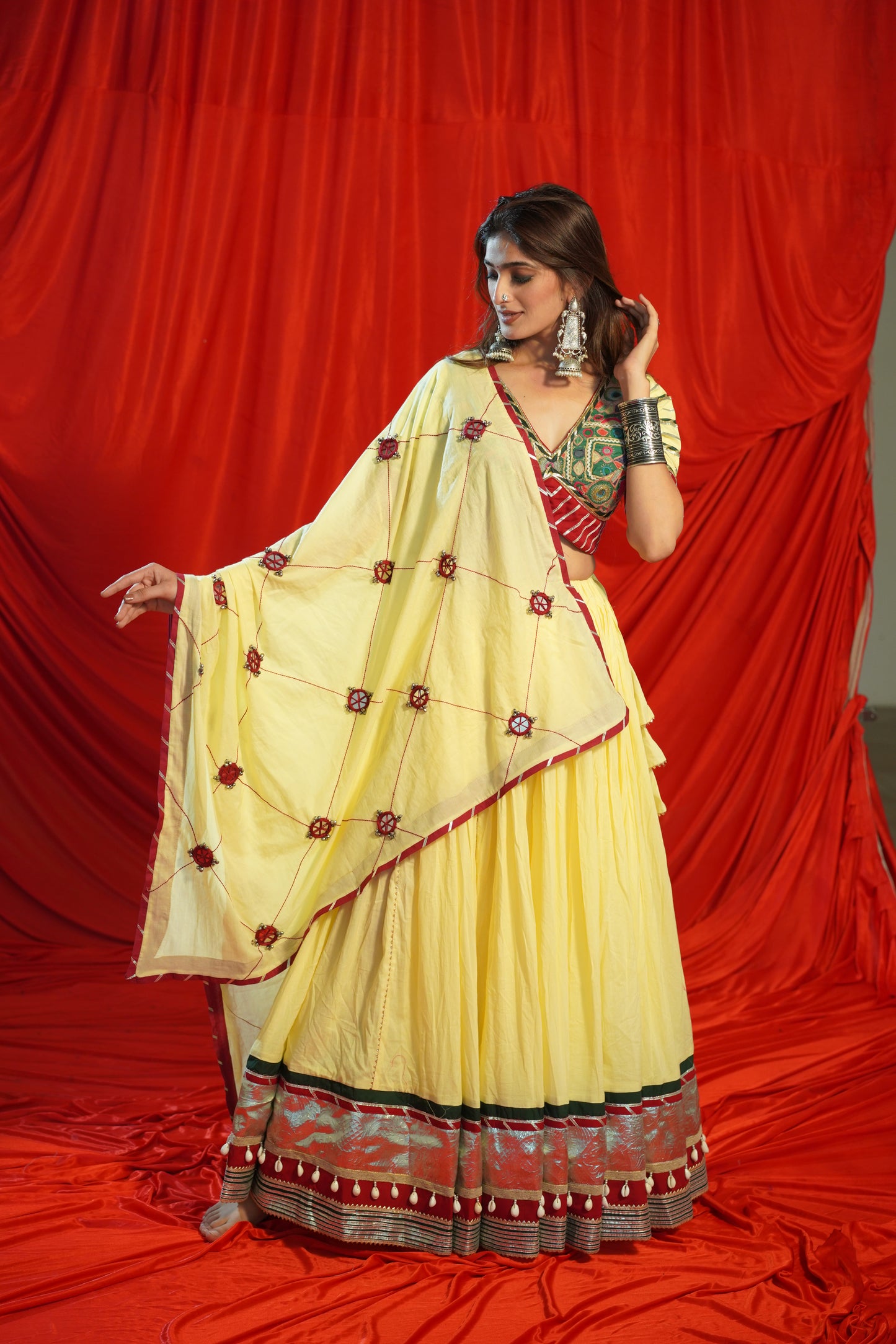 Lemon Yellow Kachi Work Navratri Chaniya Choli with Mirror Dupatta – 12 Meter Flare | 2025 Collection