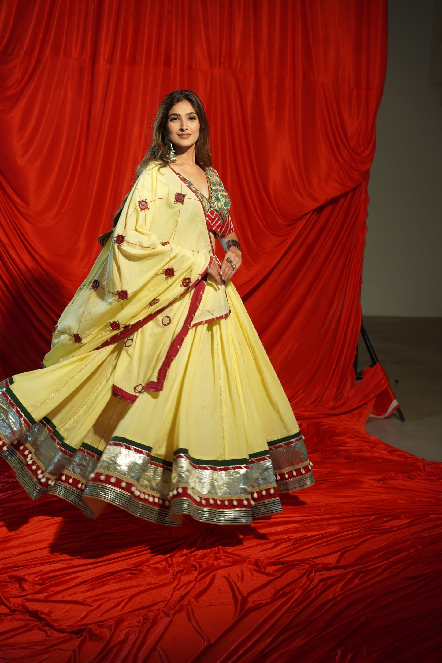Lemon Yellow Kachi Work Navratri Chaniya Choli with Mirror Dupatta – 12 Meter Flare | 2025 Collection