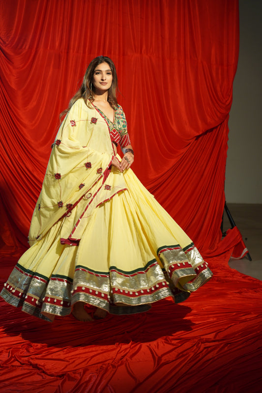 Lemon Yellow Kachi Work Navratri Chaniya Choli with Mirror Dupatta – 12 Meter Flare | 2025 Collection