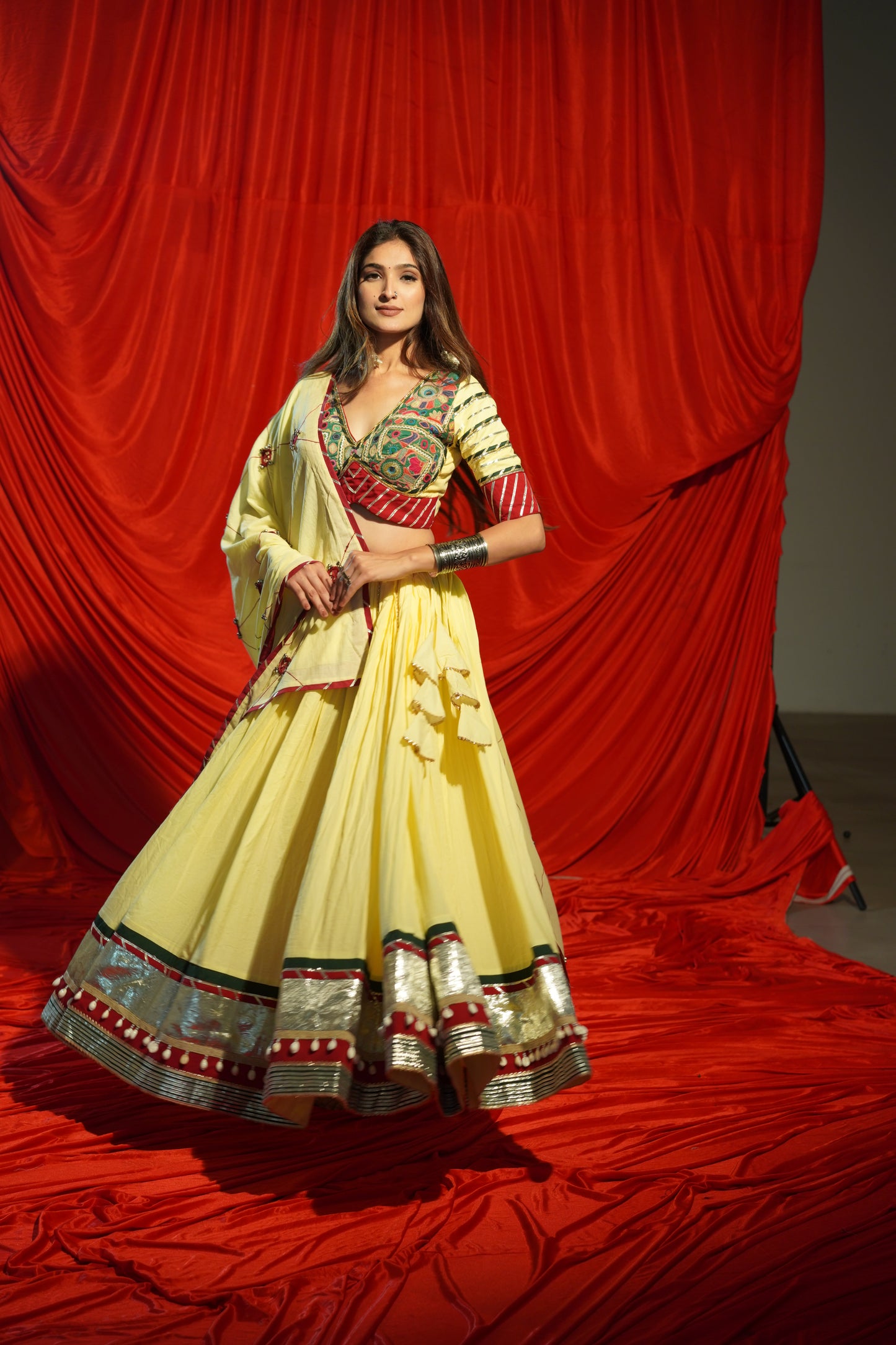 Lemon Yellow Kachi Work Navratri Chaniya Choli with Mirror Dupatta – 12 Meter Flare | 2025 Collection