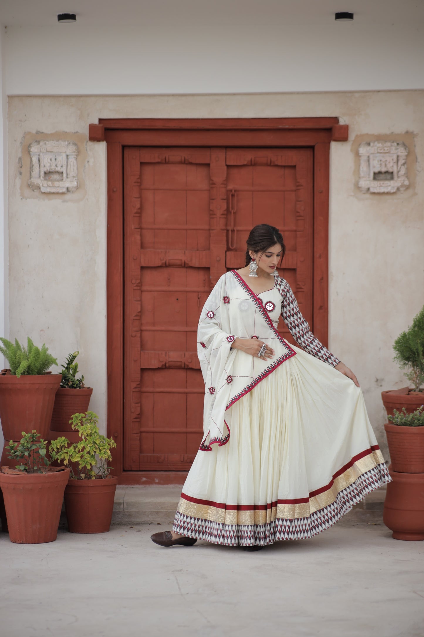 White Ikat Navratri Chaniya Choli with Statement Mirror Dupatta | Glam Girl Raas 2025