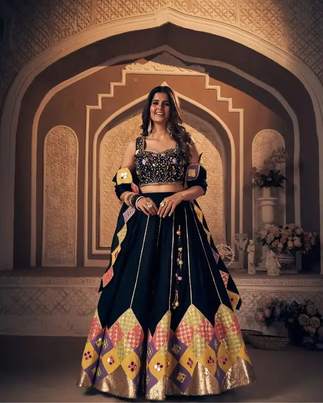 Magic in black | Lehenga Set