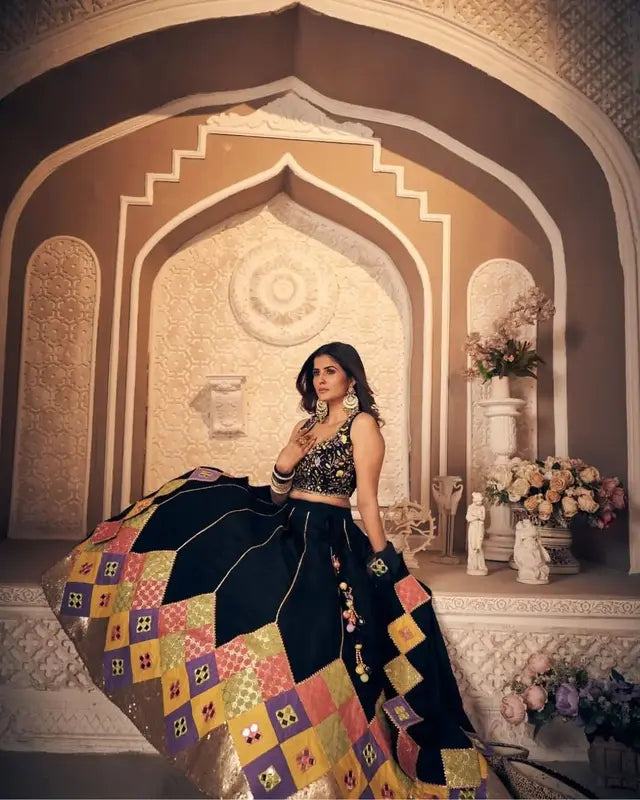 Magic in black | Lehenga Set