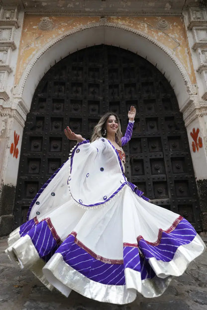 Raas | Vintage Traditional Navratri Chaniyacholi